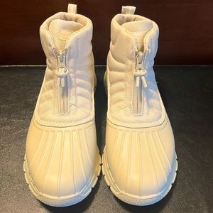 Sperry Women's SeaCycled Duck Float Zip Up Ankle Boots